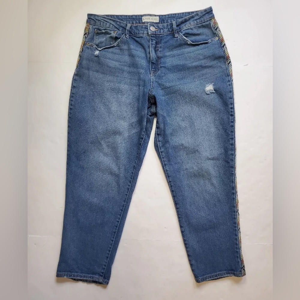 - New Knox Rose Jeans Women's Size 14 HighRise Distressed Straight Leg Emb…